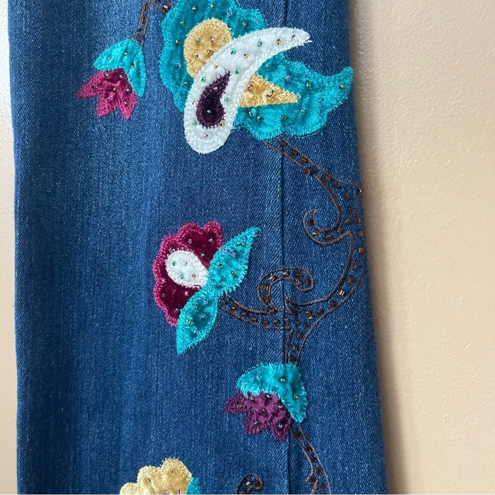 Eivissa Unique Embroidered Flare jeans size 4 - Picture 3 of 11